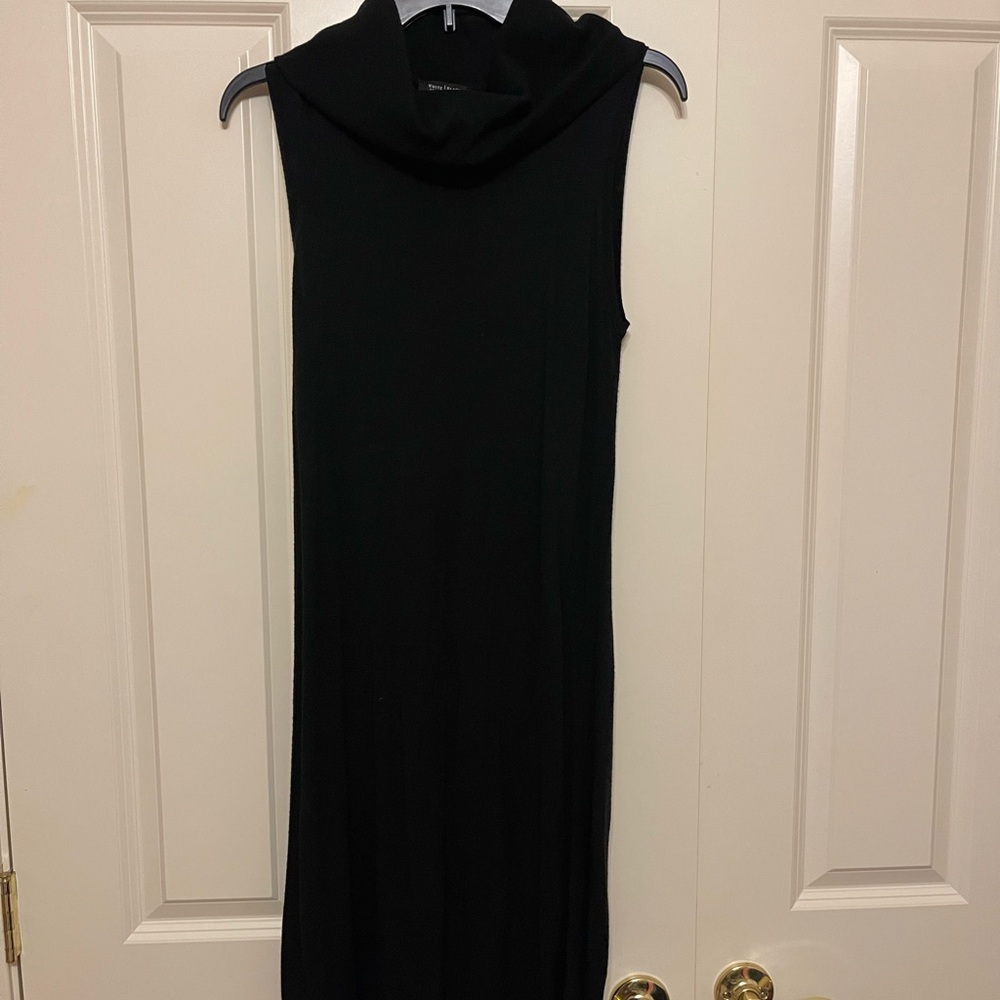 Elegant Black Sleeveless Dress